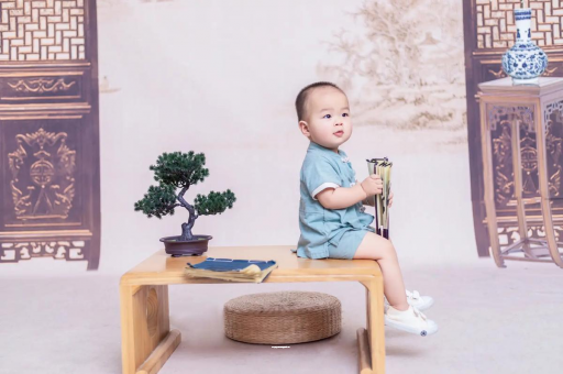 射洪孕妇肚子上的黑线